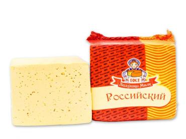 Сыр Российский 50% молокосодержащий продукт квадратный Ладушка милк, 2 кг., полиэтиленовая пленка