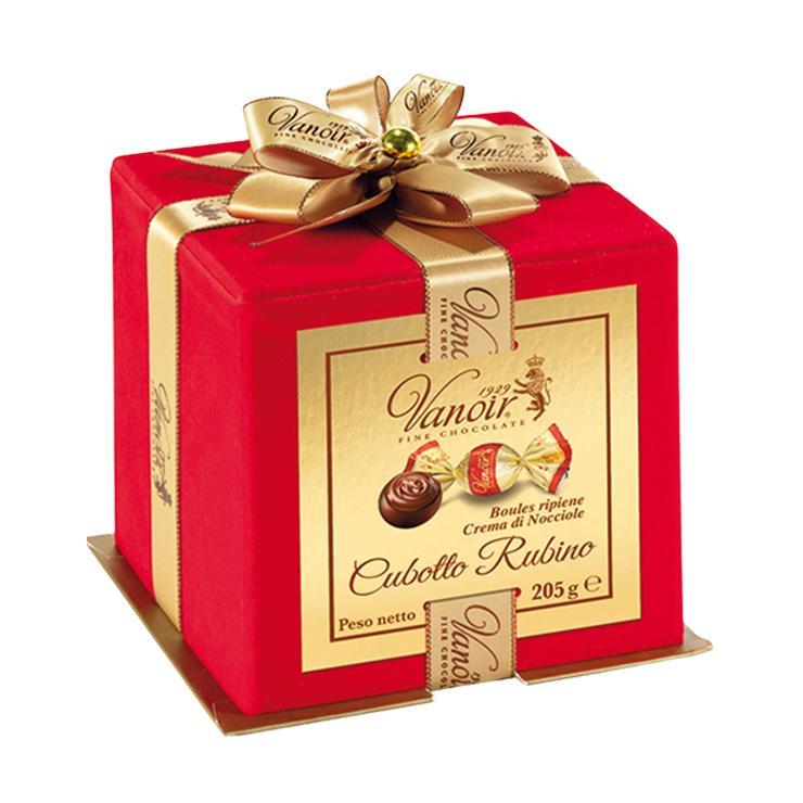 Конфеты Vanoir cubotto rubino пралине с кремовой начинкой из лесного ореха 205 гр., картон