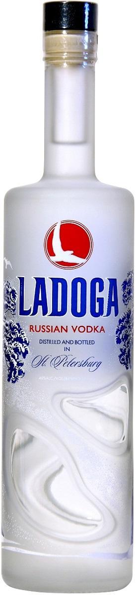 Водка Ладога (дизайн с СИНИМИ соснами) 40%  Россия 500 мл., стекло