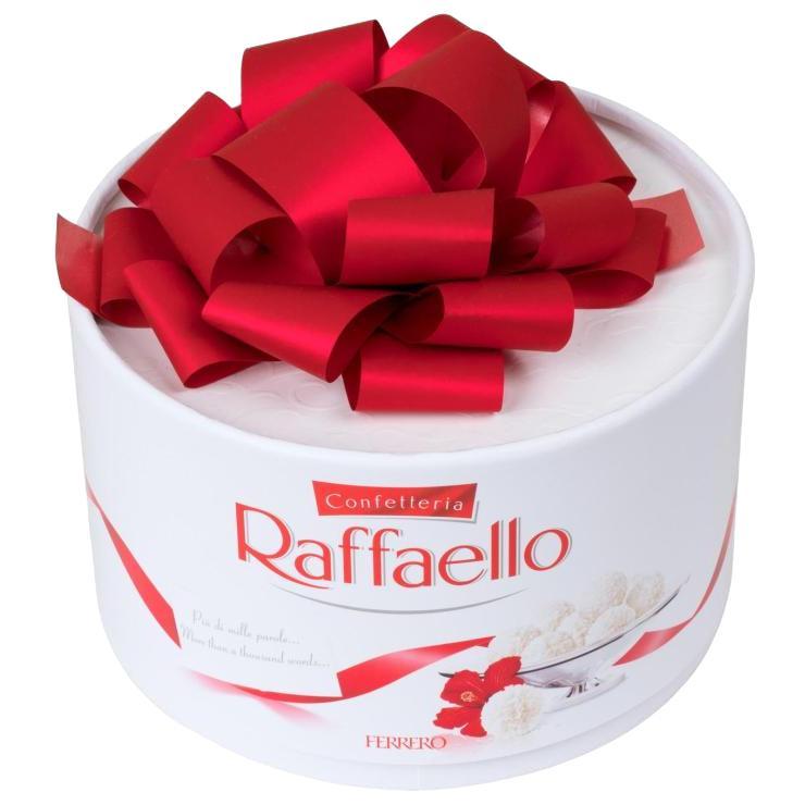 Конфеты Raffaello с цельным миндальным орехом в кокосовой обсыпке 100 гр., картон