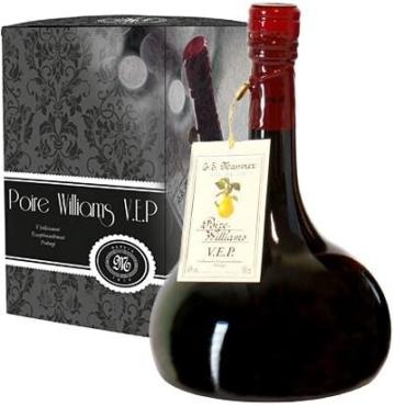 Спиртной напиток Domaine  Riefle Eau-de-Vie Poire William in gift box, СОД.ЭТ.СП. 45% об.,Домен Рифле-Ландманн, 700 мл., стекло
